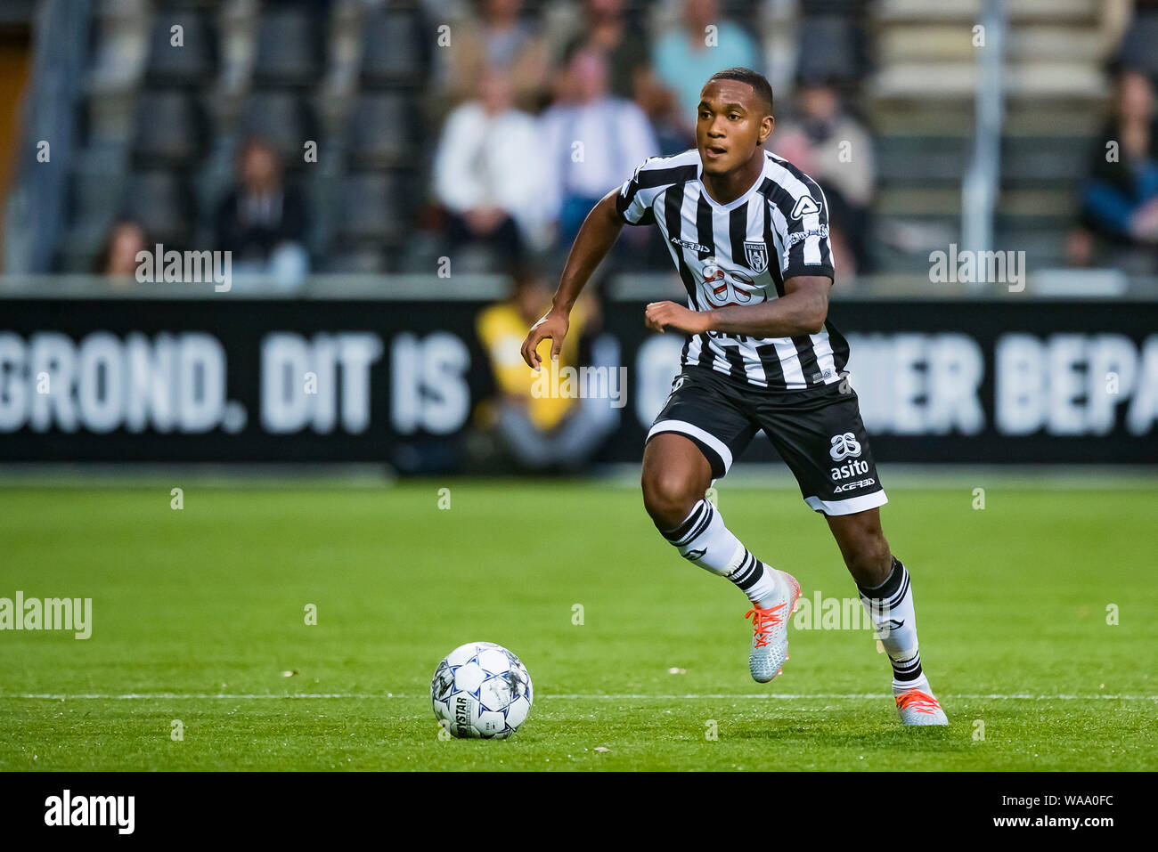 Almelo Heracles Almelo Psv 18 08 2019 Football Dutch Eredivisie Season 2019 2020 Polman Stadium Heracles Almelo Player Navajo Bakboord Stock Photo Alamy