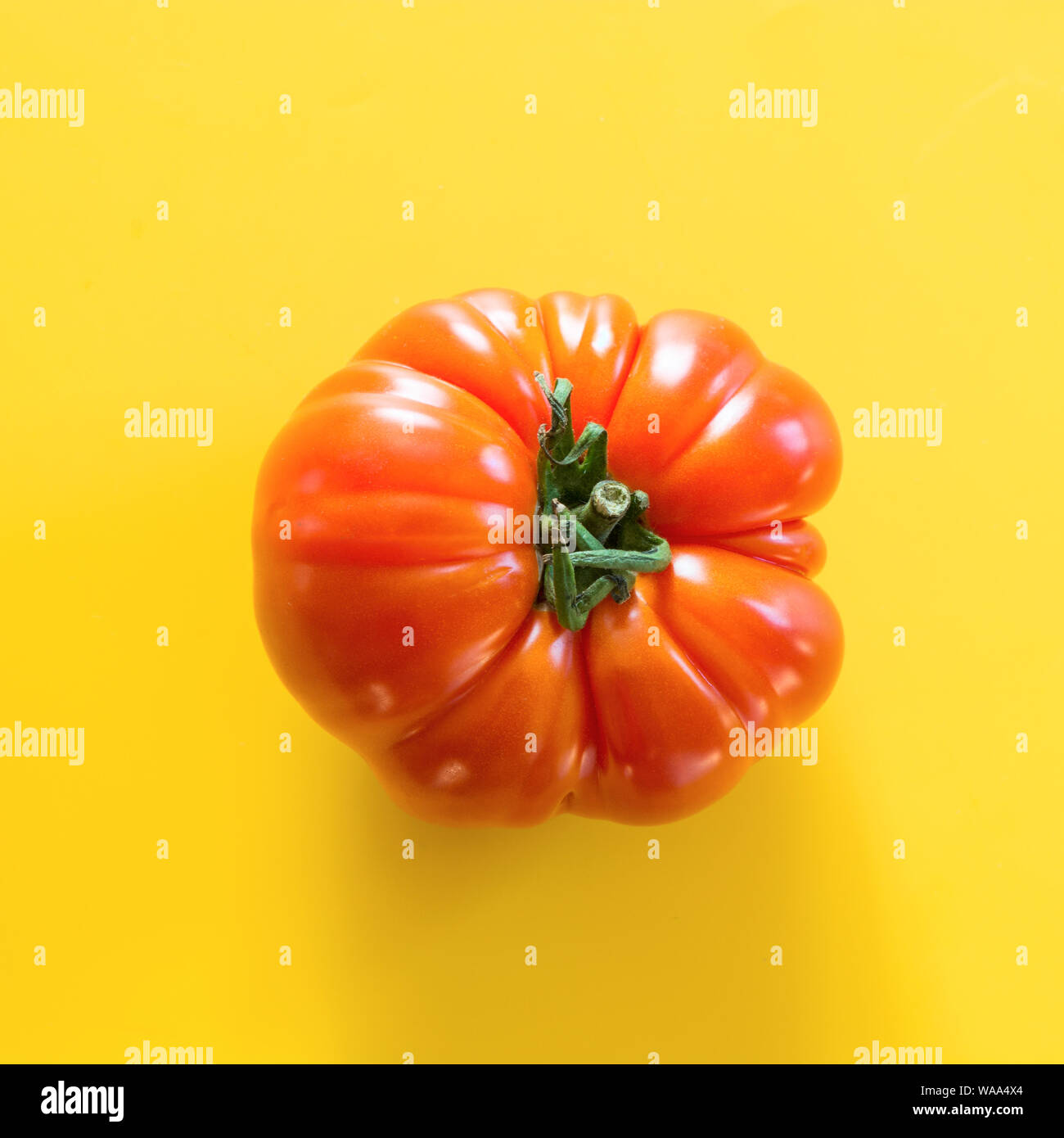 Ugly tomato hi-res stock photography and images - Alamy