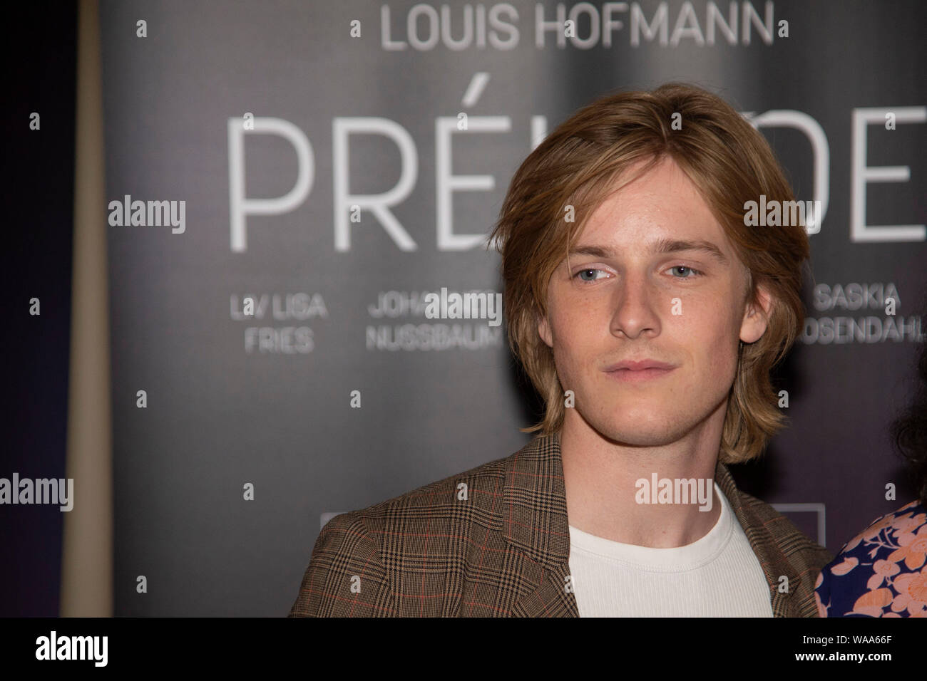 Cologne, Deutschland. 16th Aug, 2019. Louis HOFMANN, Germany, actor, plays  the role of David, Red Carpet, Red Carpet Show, arrival, arrival, film  premiere PRELUDE in Koeln, 09.10.2018.