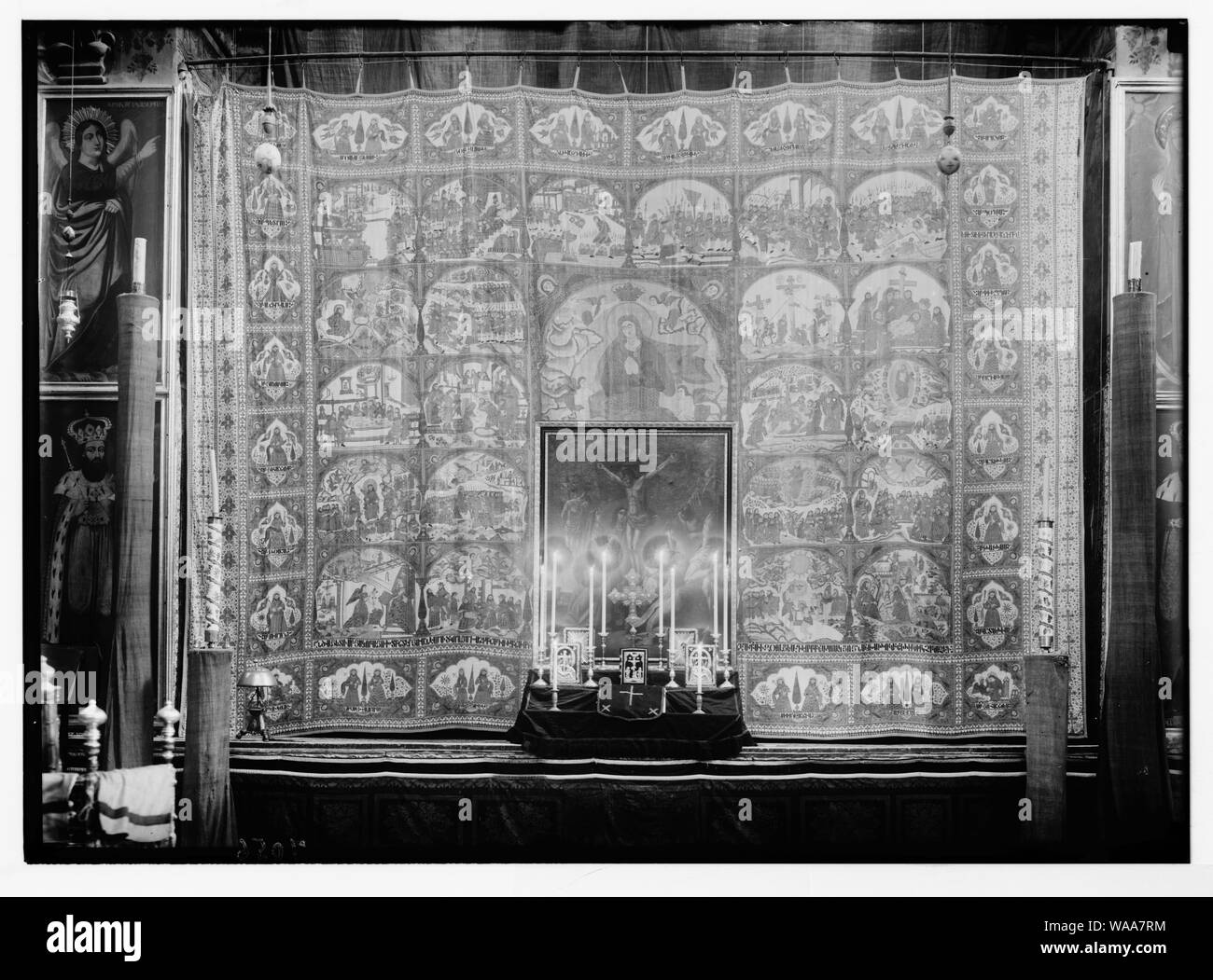 Indian altar Black and White Stock Photos & Images - Alamy