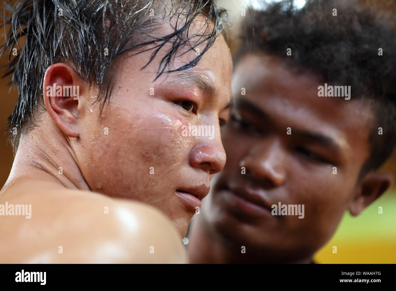 Lethwei hi-res stock photography and images - Alamy