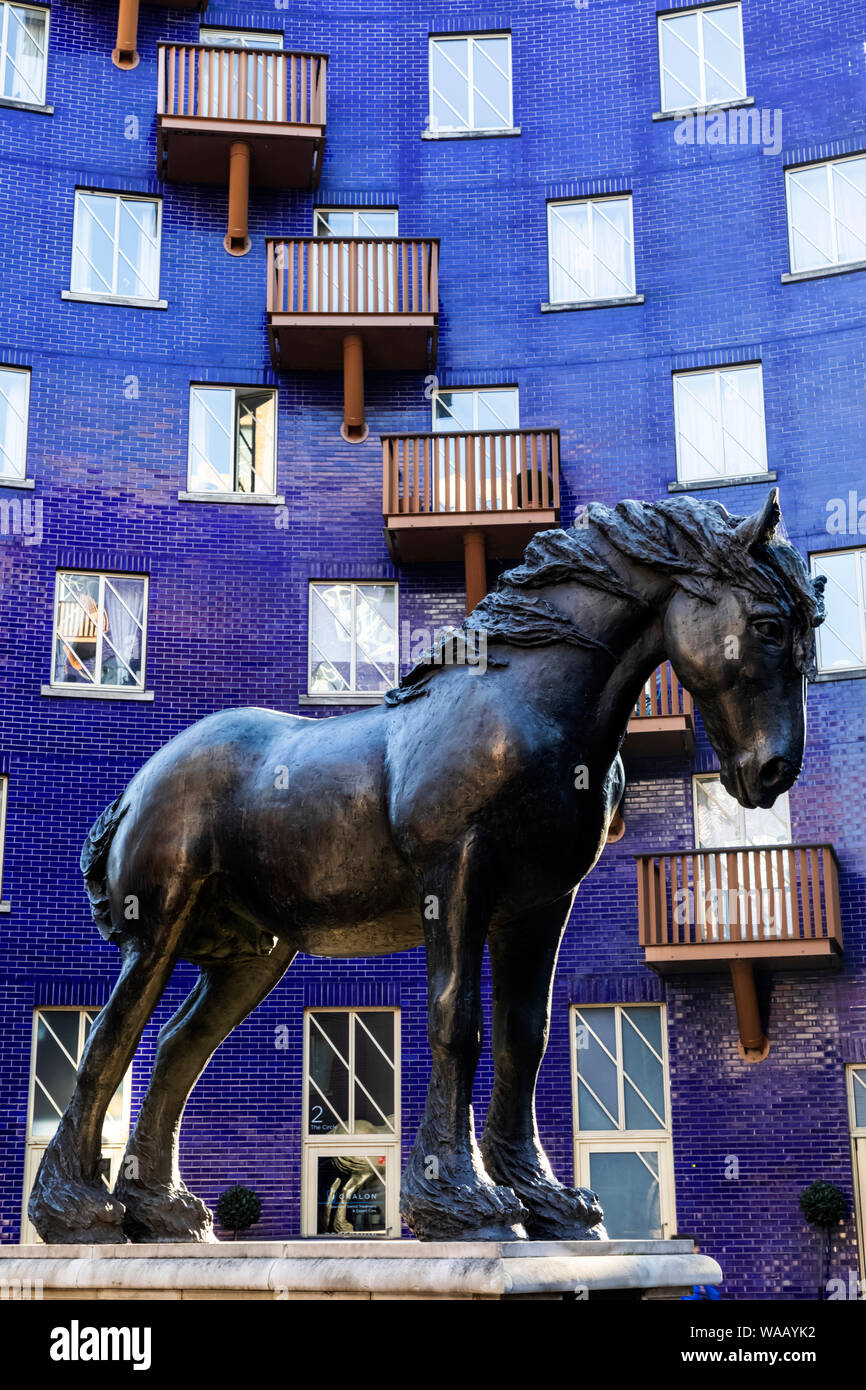 England, London, Southwark, The Circle Residential Apartment Complex, Sculpture of Dray Horse titled 'Jacob The Horse' by Shirley Pace, 30075693 Stock Photo