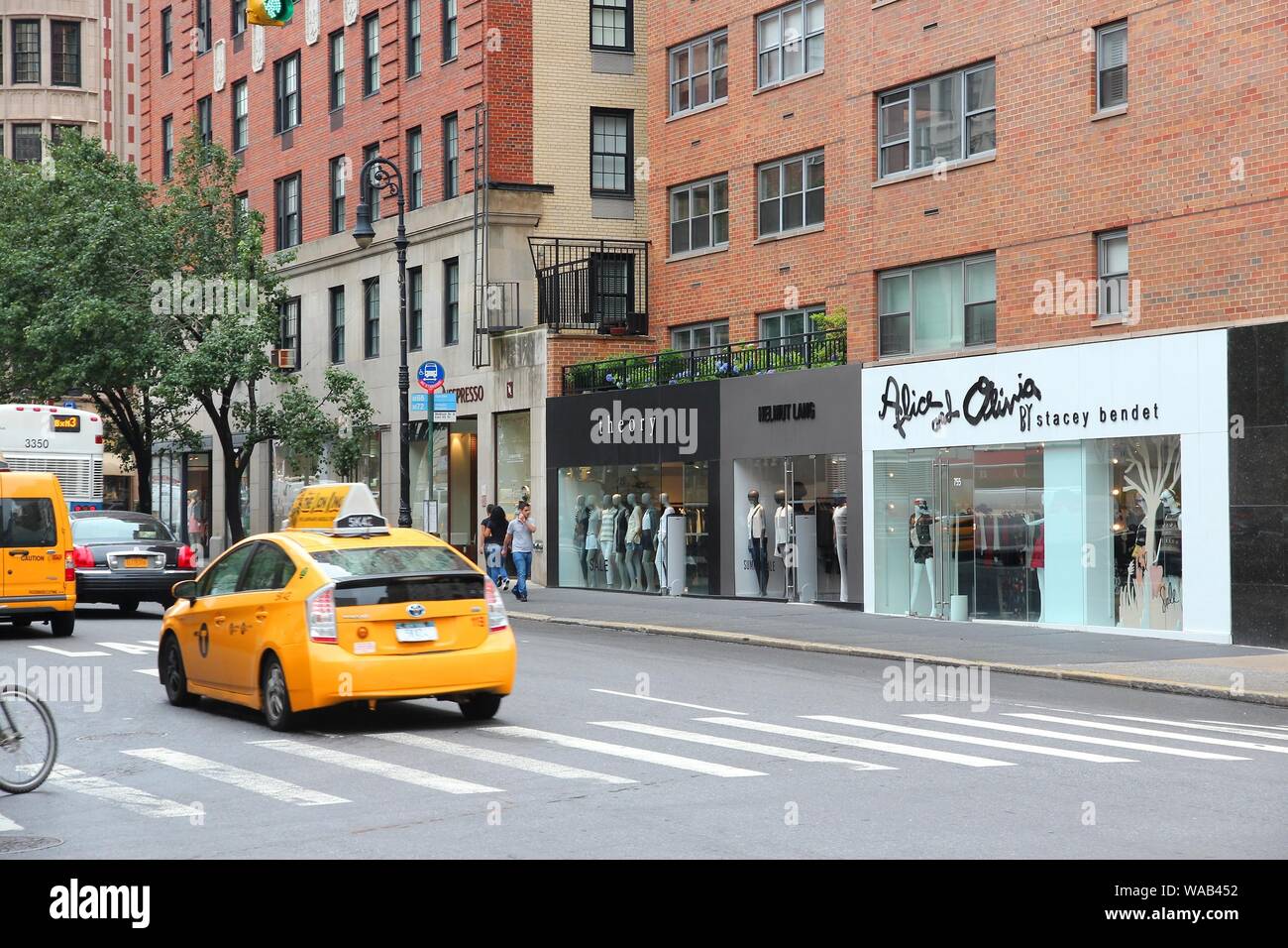 Madison avenue new york boutique hi-res stock photography and images - Alamy