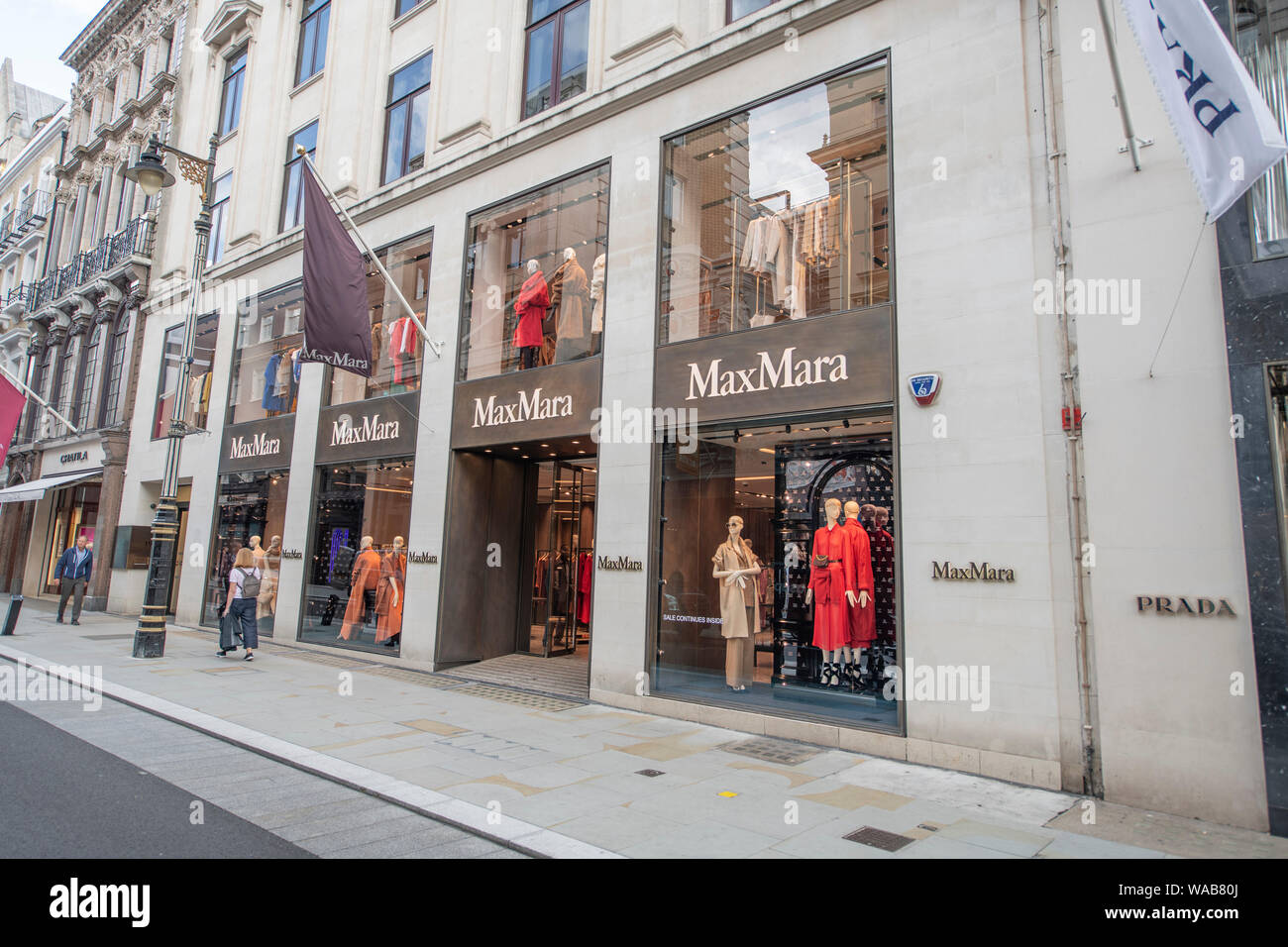 Bond Street 19th August 2019. Max Mara store frontage in Old Bond Street  Stock Photo - Alamy