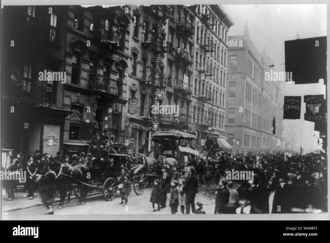 Collection clothing for Italians, victims of Messina earthquake, on