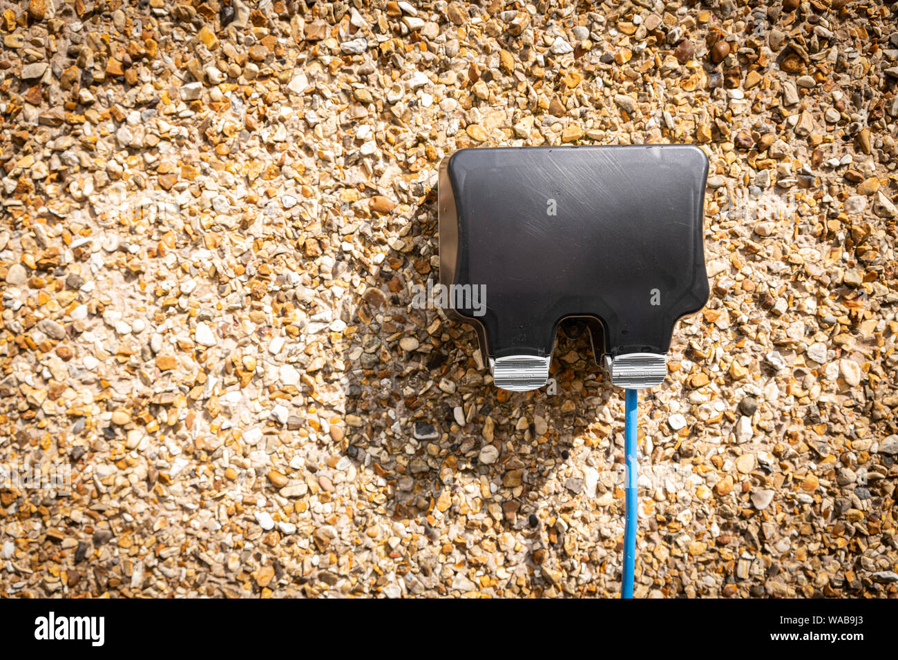 Domestic outdoor electrical outlet socket waterproof box with blue