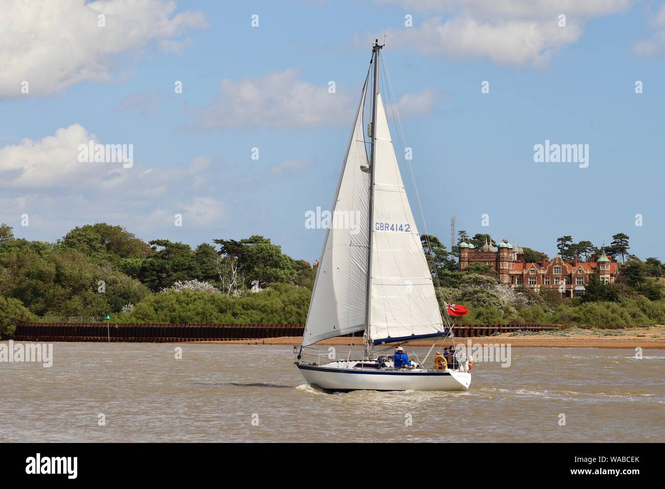 UK Weather Felixstowe Ferry, Suffolk 19 August 2019 Bright, sunny