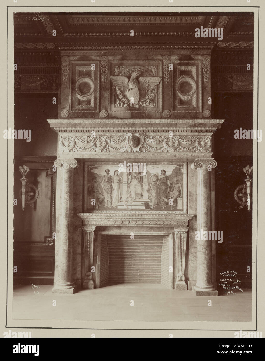Interior mantle hi-res stock photography and images - Alamy