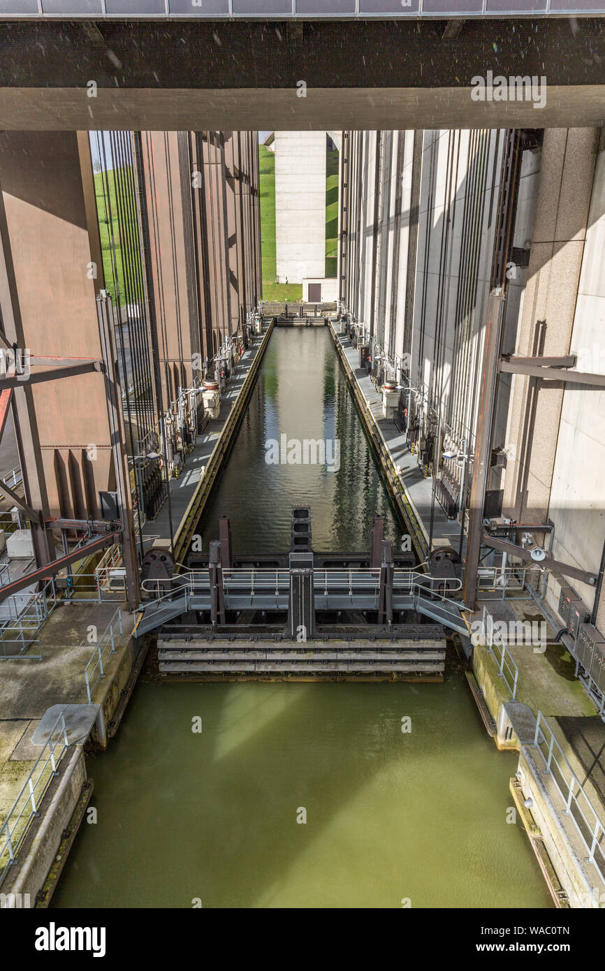 Strépy-Thieu boat lift on the Canal du Centre / Ascenseur funiculaire de Strépy Thieu Stock Photo