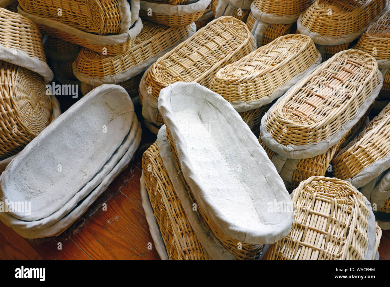 Wicker bread proofing baskets with linen cloth Stock Photo Alamy