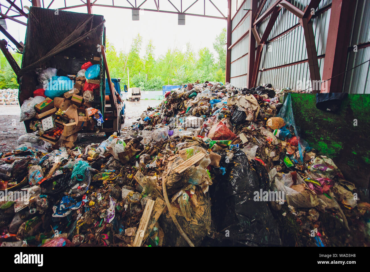 Unloading plastic box hi-res stock photography and images - Alamy