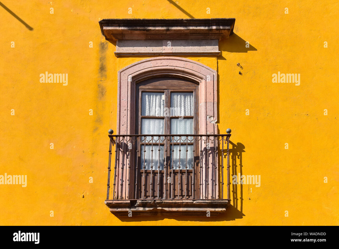 Facade of a spanish colonial house, San Miguel de Allende Stock Photo