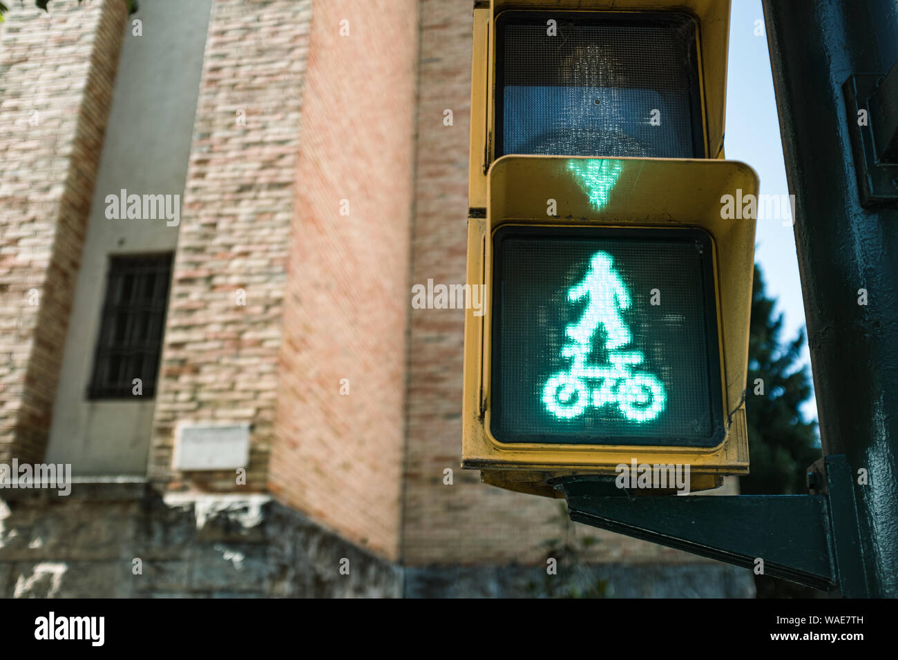 Green traffic light close up still on a urban scene Stock Photo - Alamy