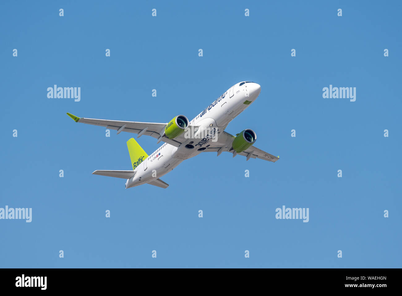 GeminiJets Airbus A220-300 Air Baltic 1/400 Diecast Model Airplane