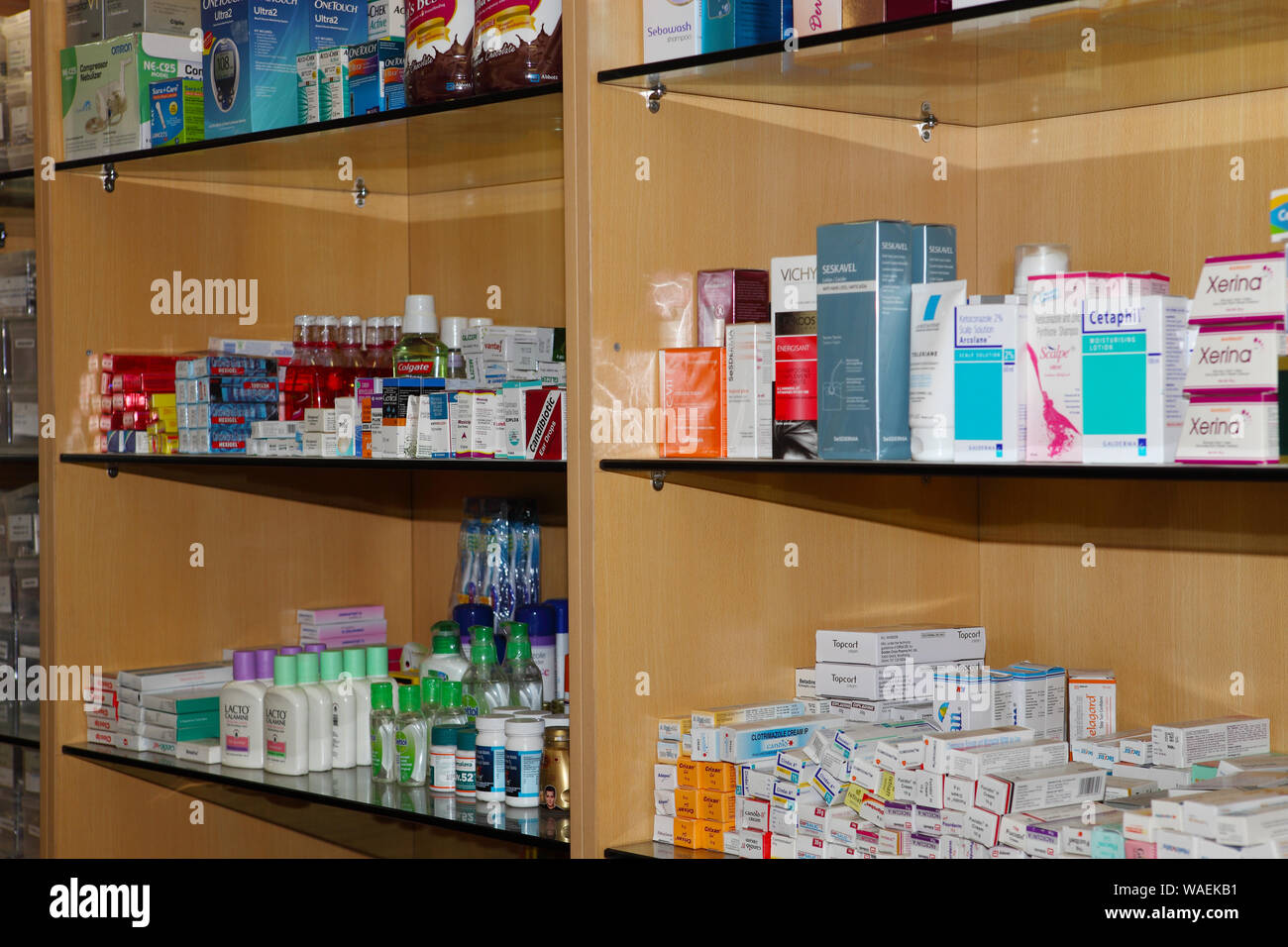 Hospital supplies storage hi-res stock photography and images - Alamy