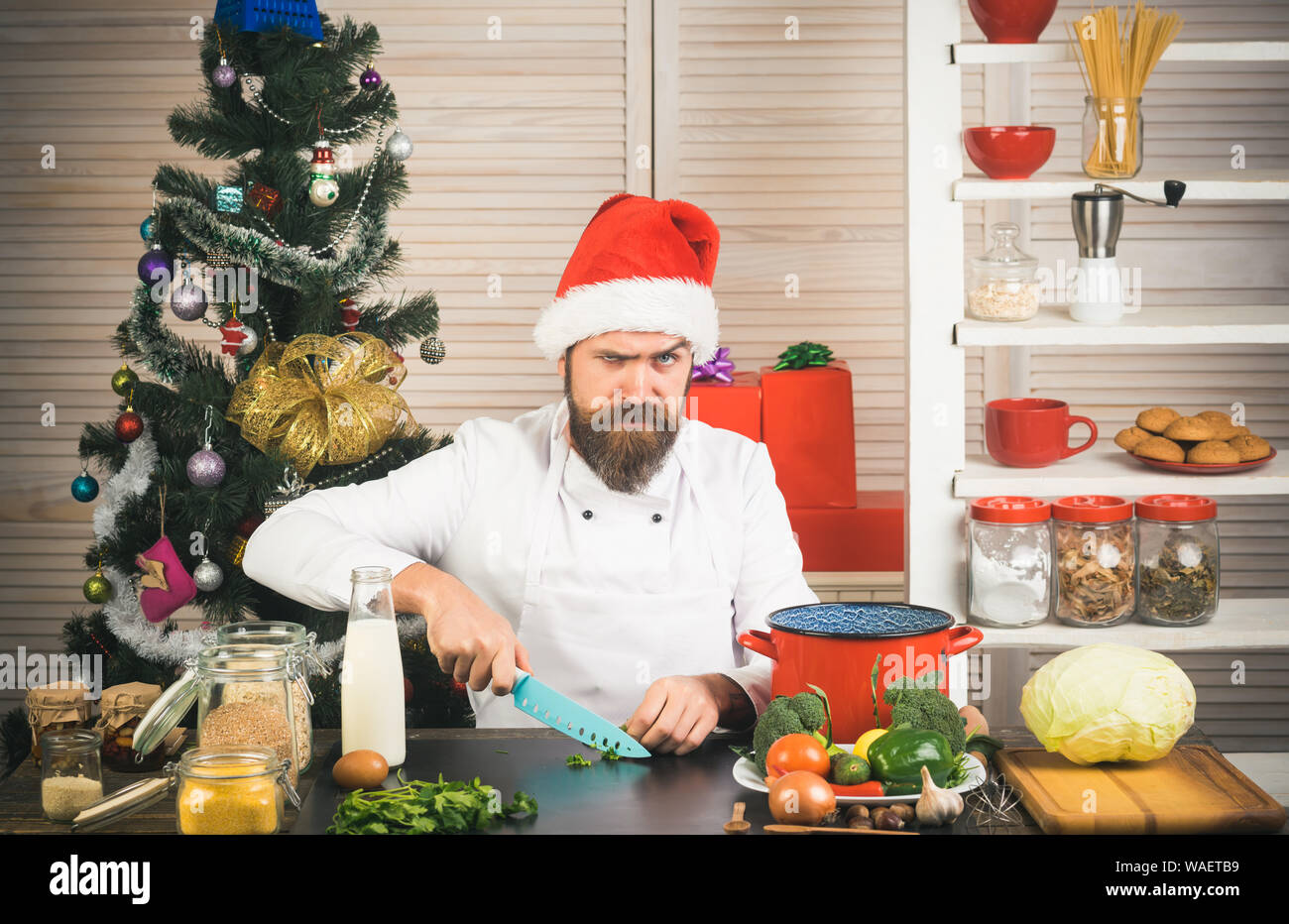 Male chef in santa hi-res stock photography and images - Alamy
