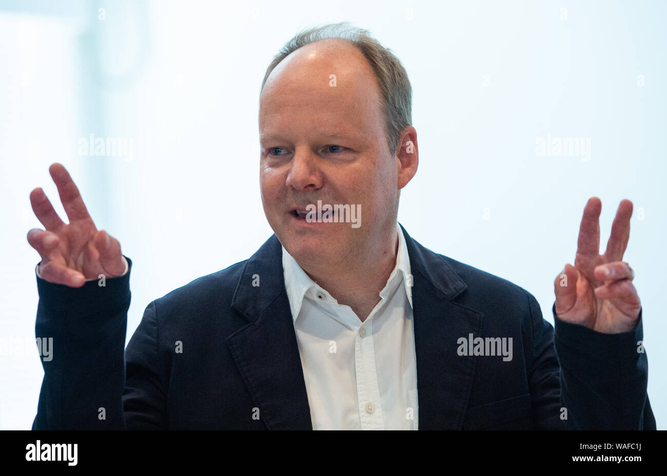Hanover, Germany. 27th May, 2019. Anselm Cybinski, director of the Niedersächsische Musiktage speaks at a press conference on the Niedersächsische Musiktage. Credit: Christophe Gateau/dpa/Alamy Live News Stock Photo