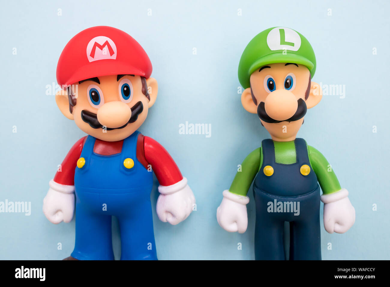 LONDON - JULY 31, 2019: Super Mario Luigi Nintendo video game character on  blue background Stock Photo - Alamy