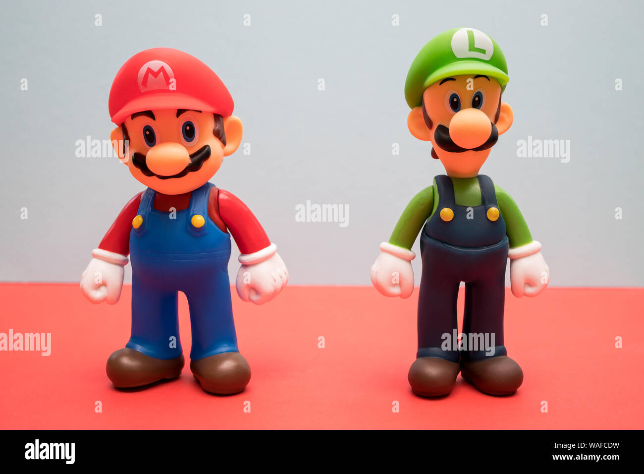 Mario and luigi hi-res stock photography and images - Alamy