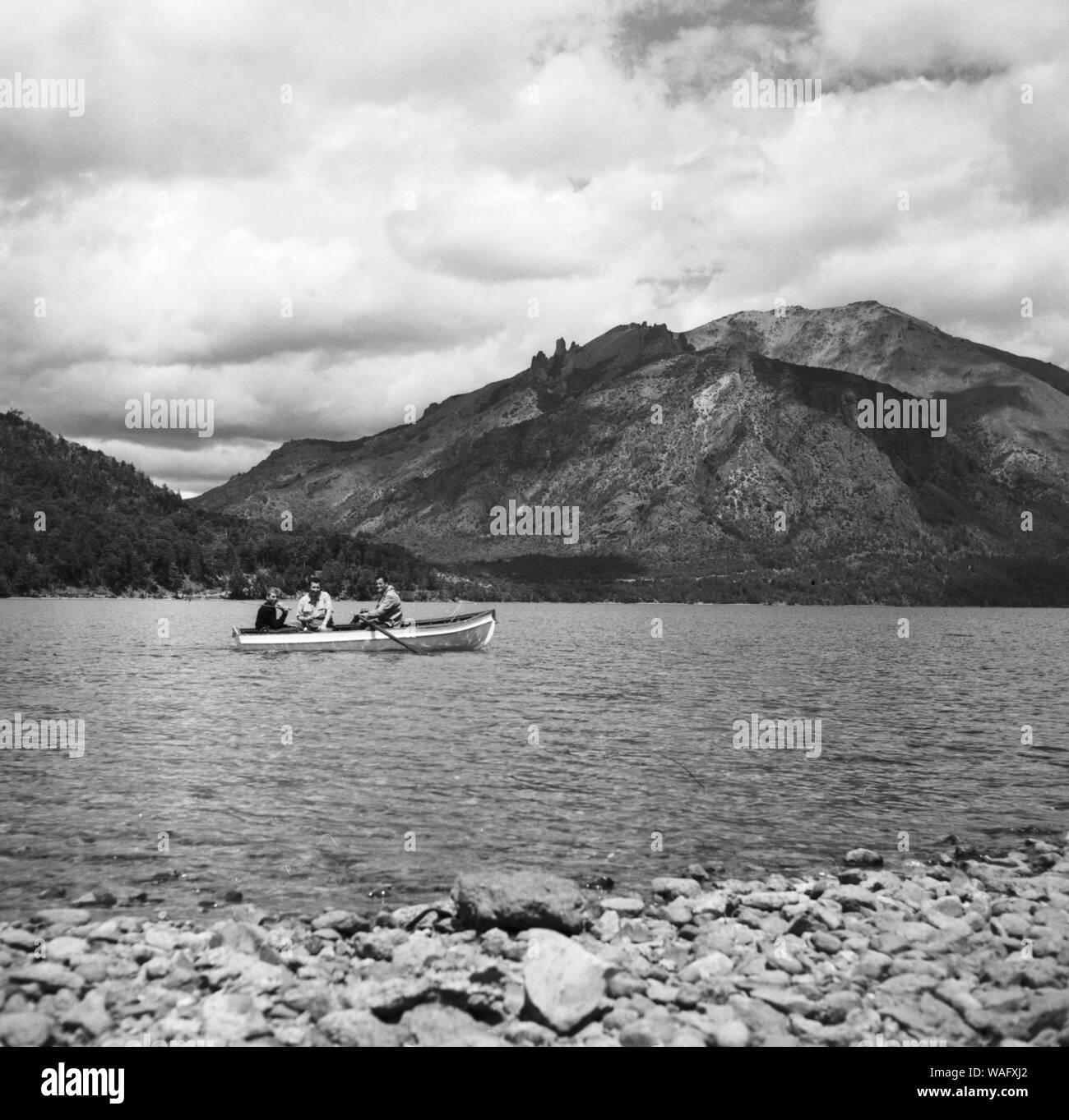 Auf dem See Nahuel Huapi in Patagonien in Argentinien, 1957. On lake Nahuel Huapi in Patagonia, Argentina 1957 Stock Photo