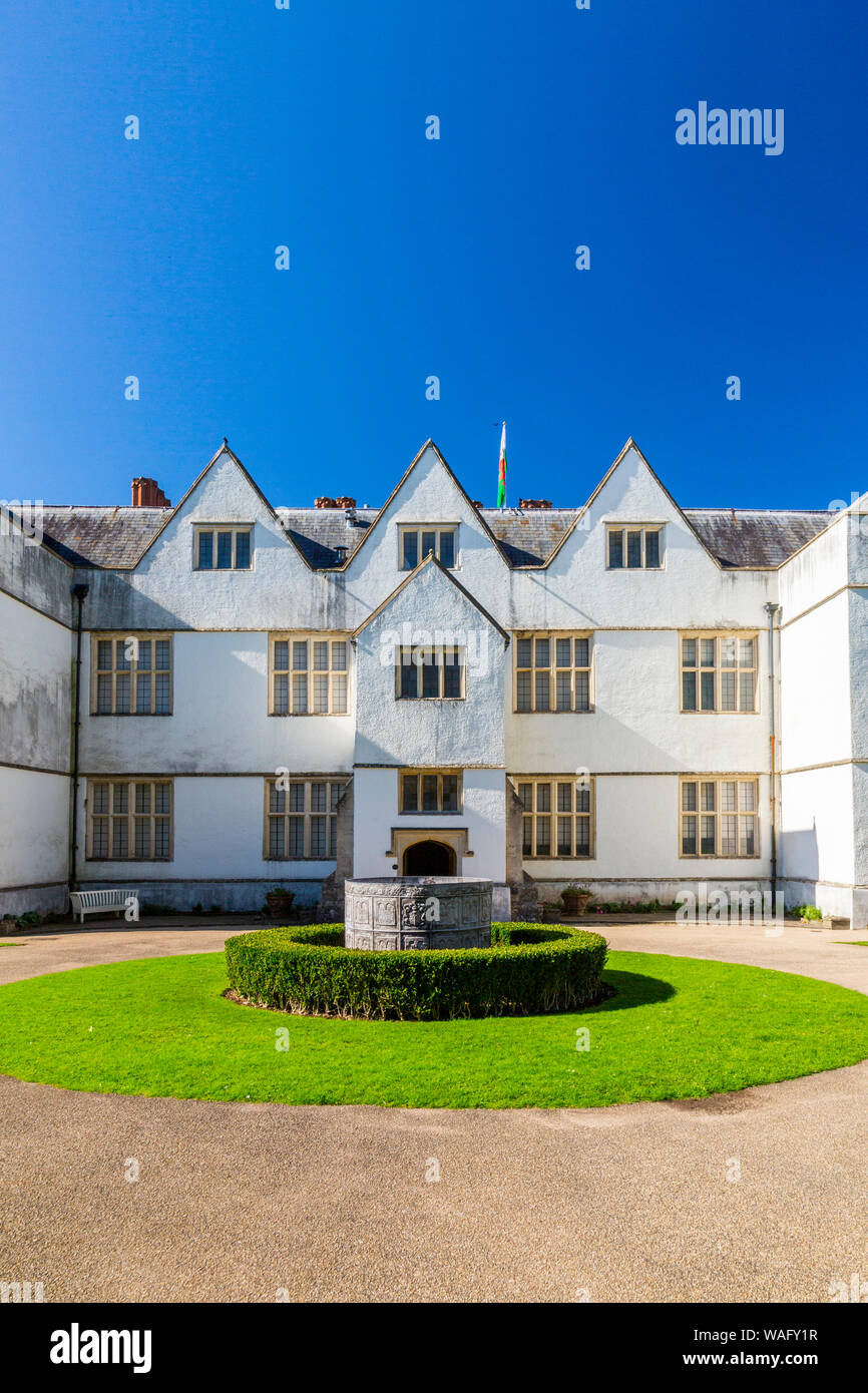The east front of St Fagans Castle, an Elizabethan manor house from 1580 at St Fagans National Museum of Welsh History, Cardiff, Wales, UK Stock Photo