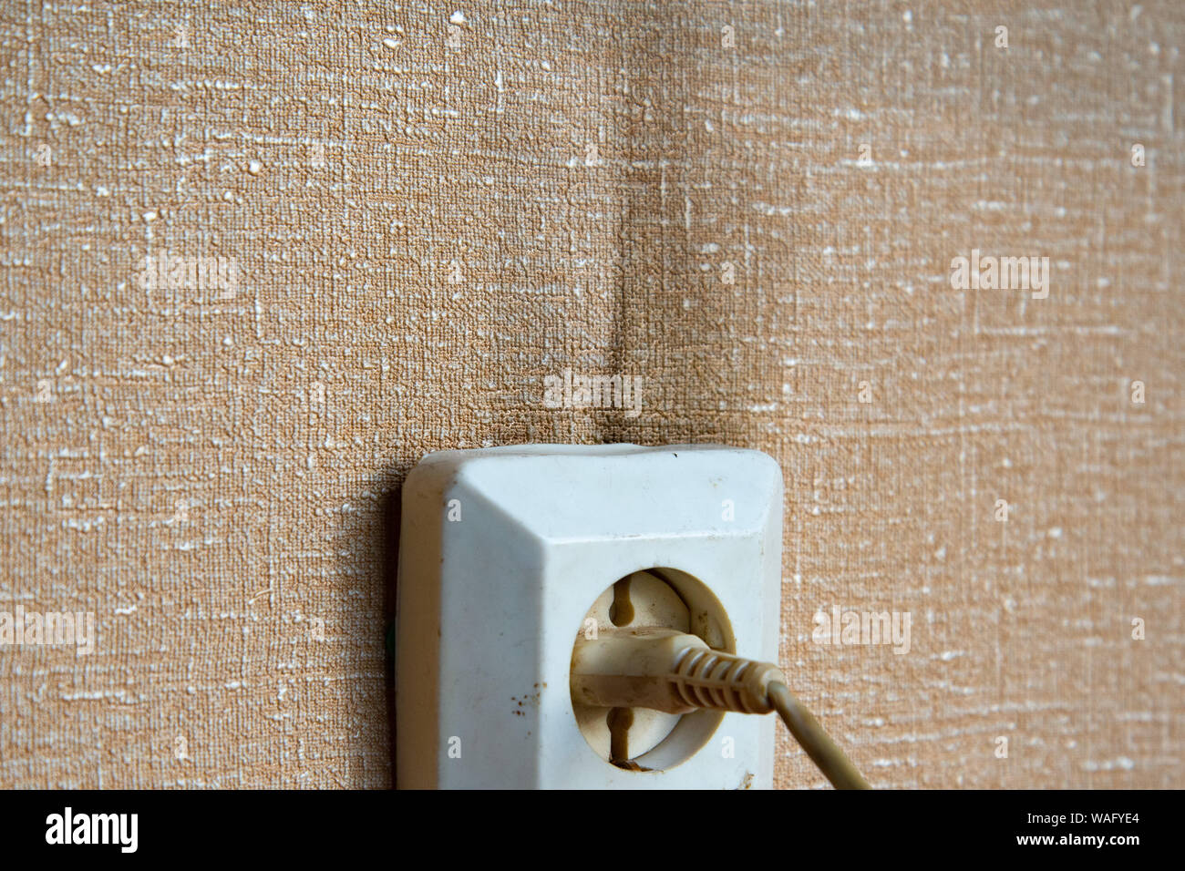 Start of emergency ignition of the power outlet. Burning electrical