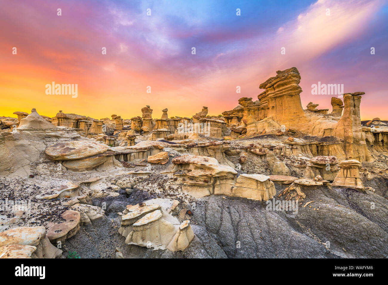 bisti-de-na-zin-wilderness-new-mexico-hi-res-stock-photography-and
