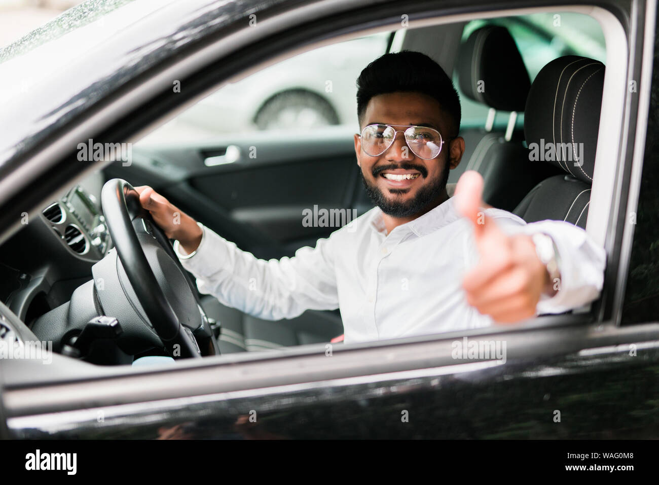 Driver thumbs up indian hi-res stock photography and images - Alamy
