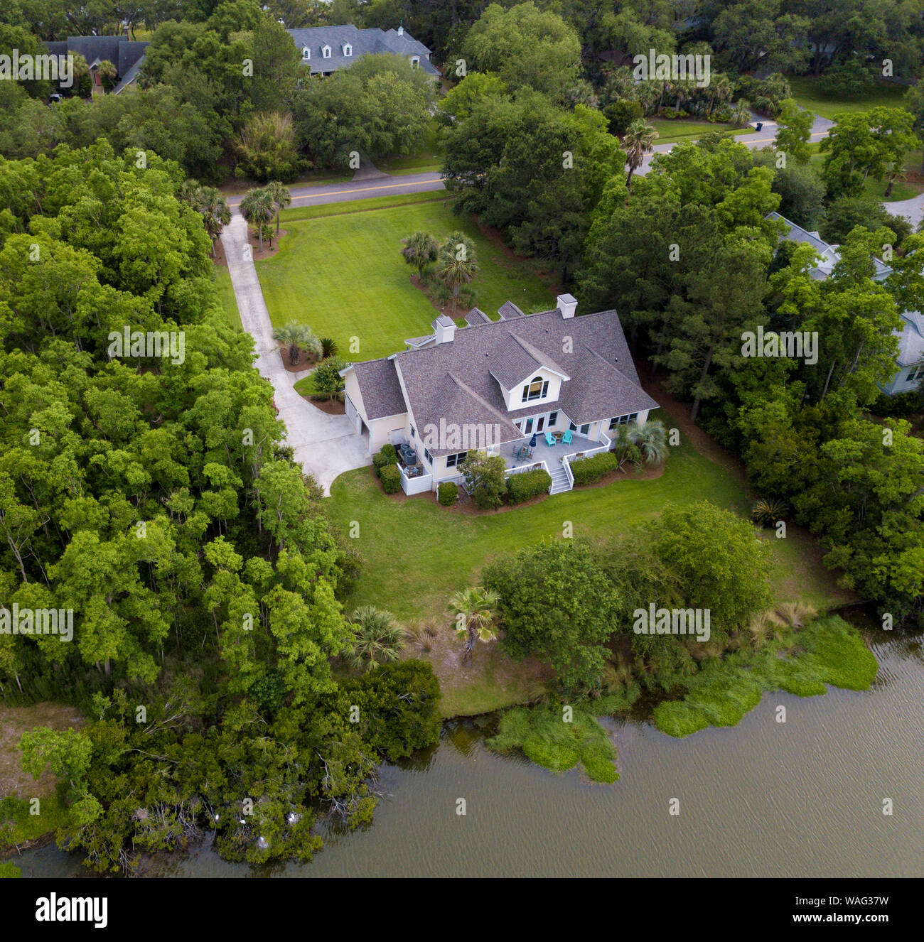 Wooded deck hires stock photography and images Alamy