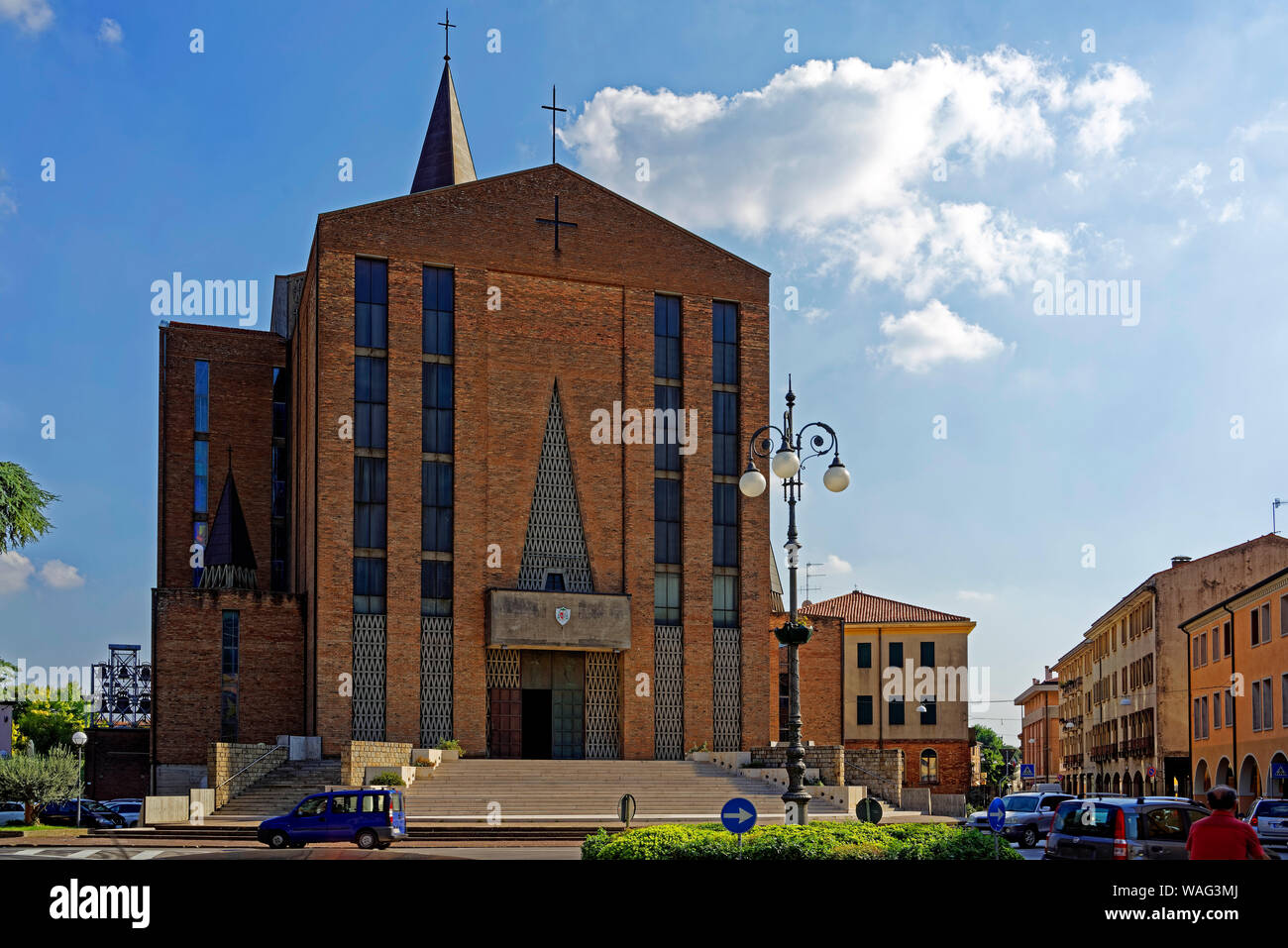 Parrocchia Di San Giuseppe Artigiano Parrocchia san giuseppe hi-res stock photography and images - Alamy