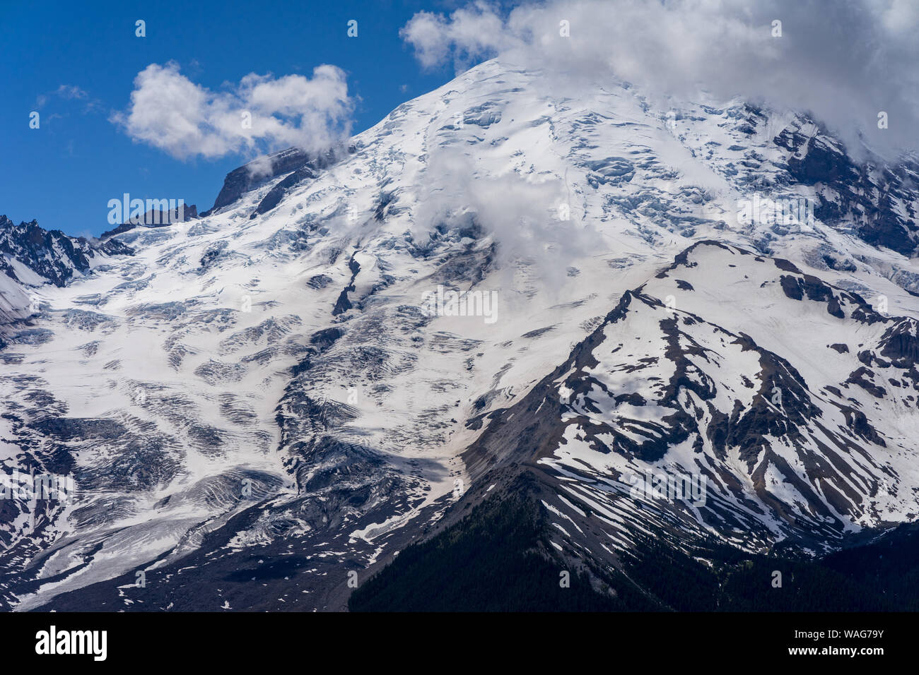 Mt rainier glaciers hi-res stock photography and images - Alamy