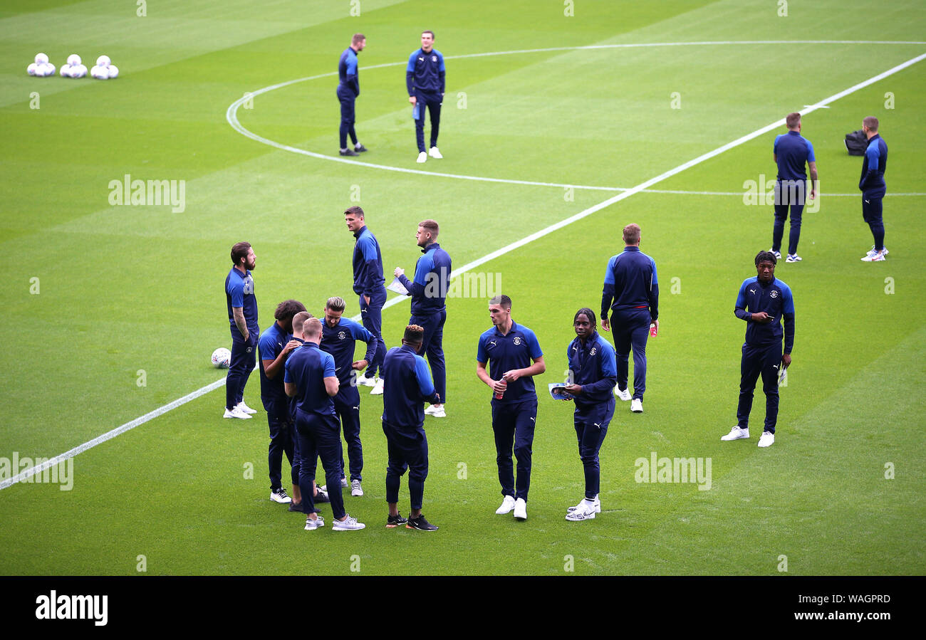 Luton Town players inspect the pitch prior to the Sky Bet Championship match at Hillsborough, Sheffield. Stock Photo