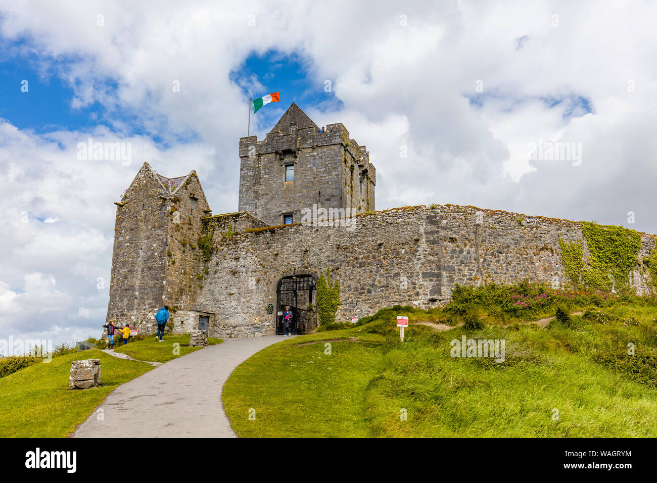 Dunguaire Castle builkt 1520 ,home of Lady Christobel Amptill 1945 to 1972 on Galway Bay in Kinvara in County Galway Ireland Stock Photo
