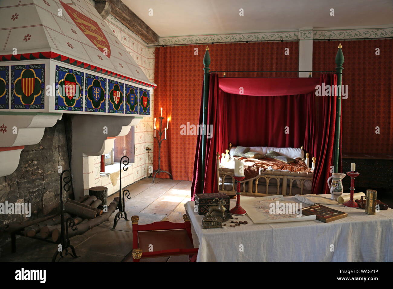 Edward I's bedchamber, St Thomas' Tower, Tower of London, City of