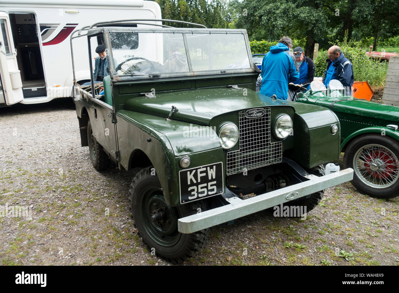 Series 1 land rover hi-res stock photography and images - Alamy