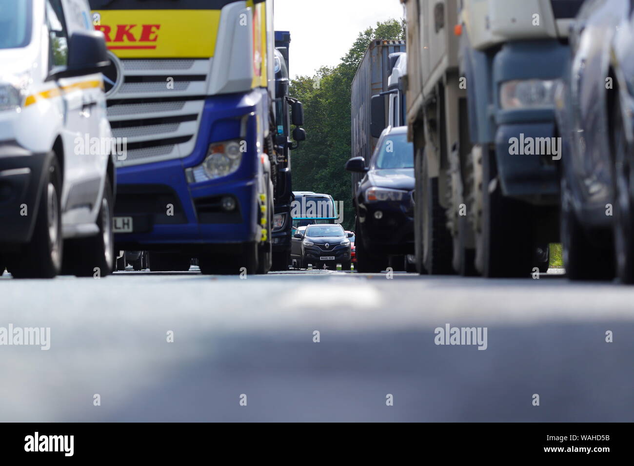 Traffic at a standstill on the M62 between junction 31 & 30 on the