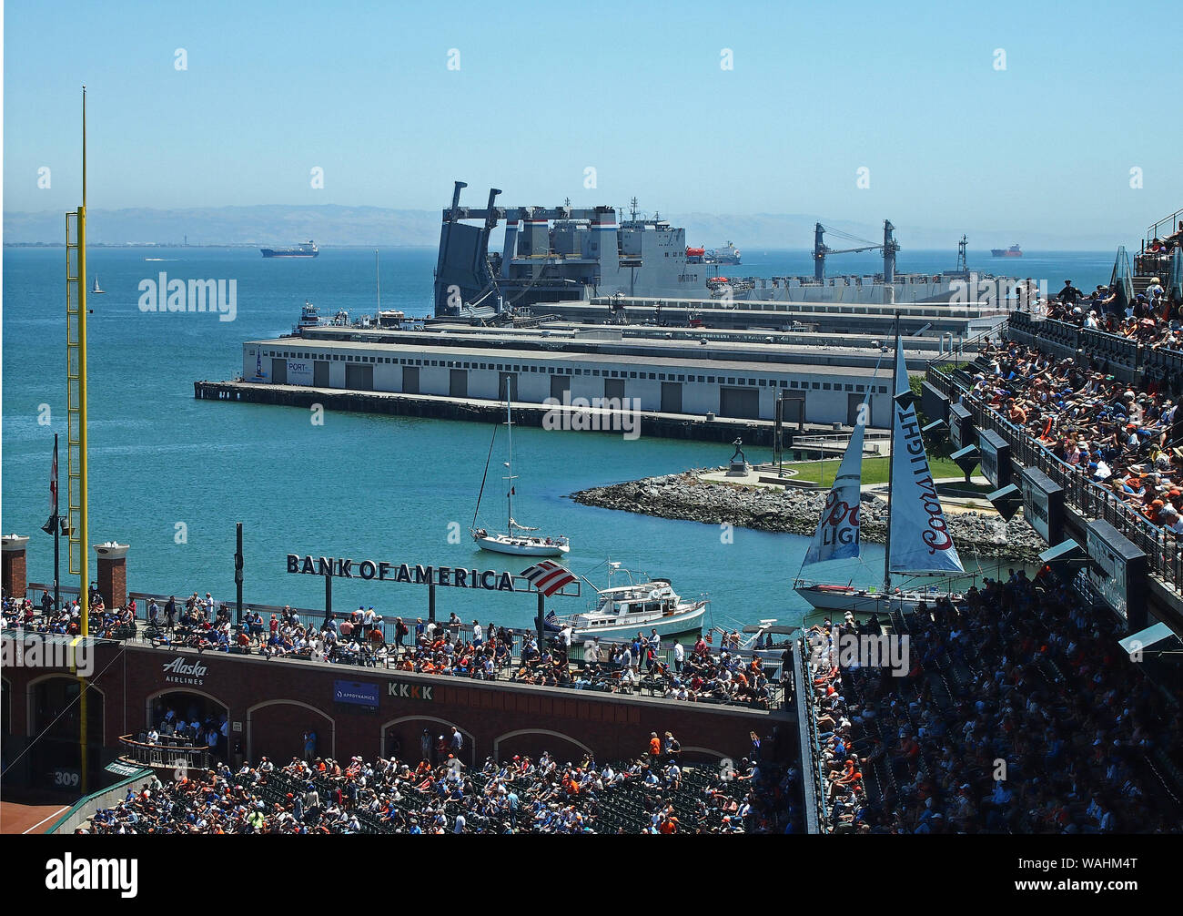View of right field and McCovey Cove from AT&T Park, home of the San  Francisco Giants baseball team during NLCS Stock Photo - Alamy