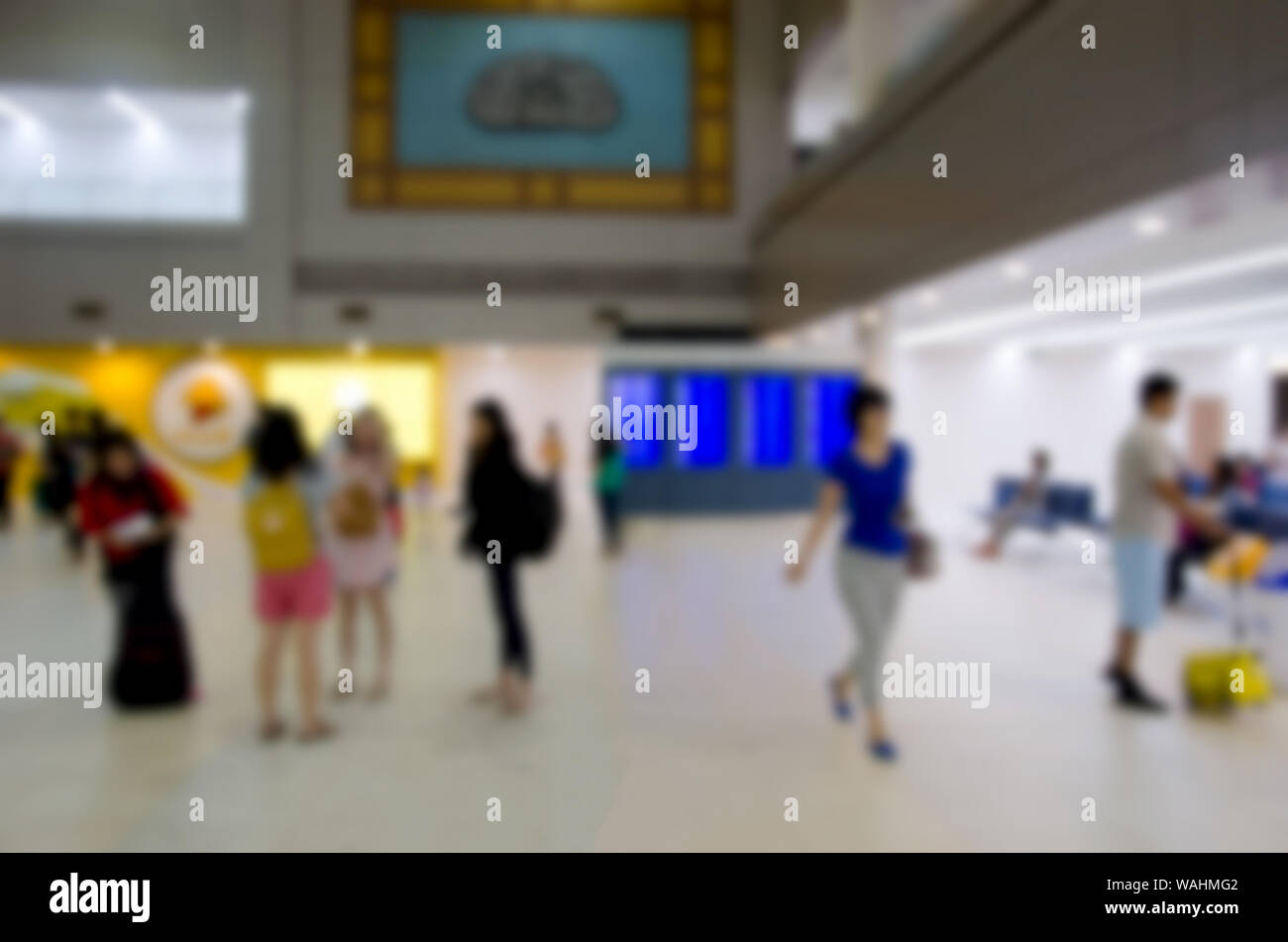Blur people hi-res stock photography and images - Alamy