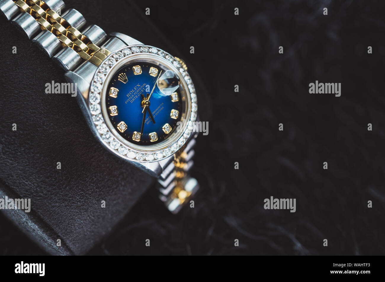 Diamond rolex hi-res stock photography and images - Alamy
