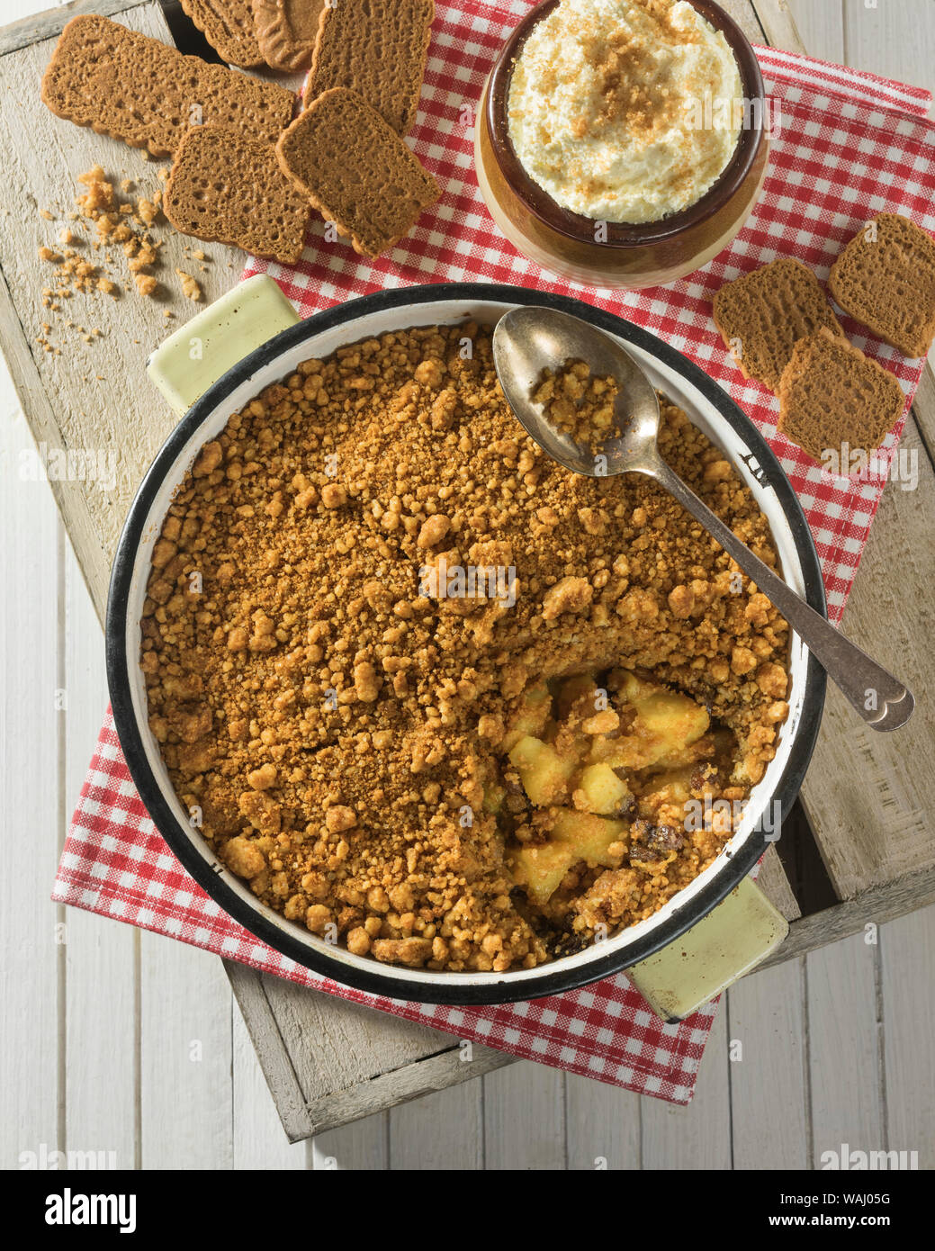 Speculoos crumble. Apple dessert made with Speculoos Lotus Biscoff