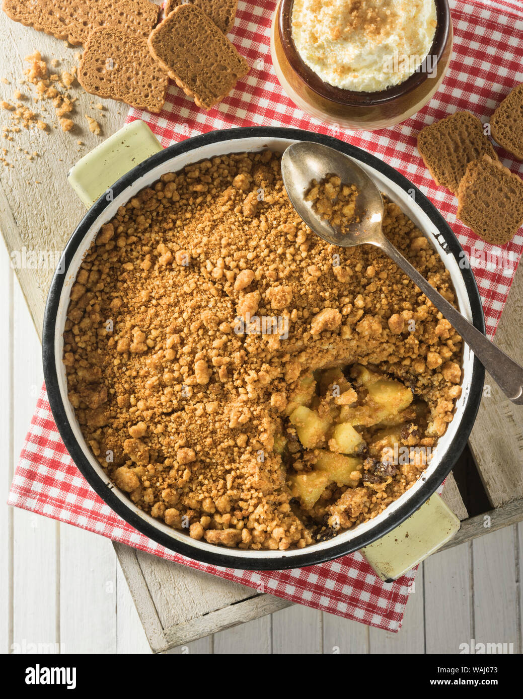 Speculoos crumble. Apple dessert made with Speculoos Lotus Biscoff