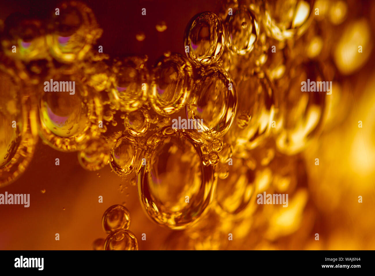 Circle bubbles hi-res stock photography and images - Alamy