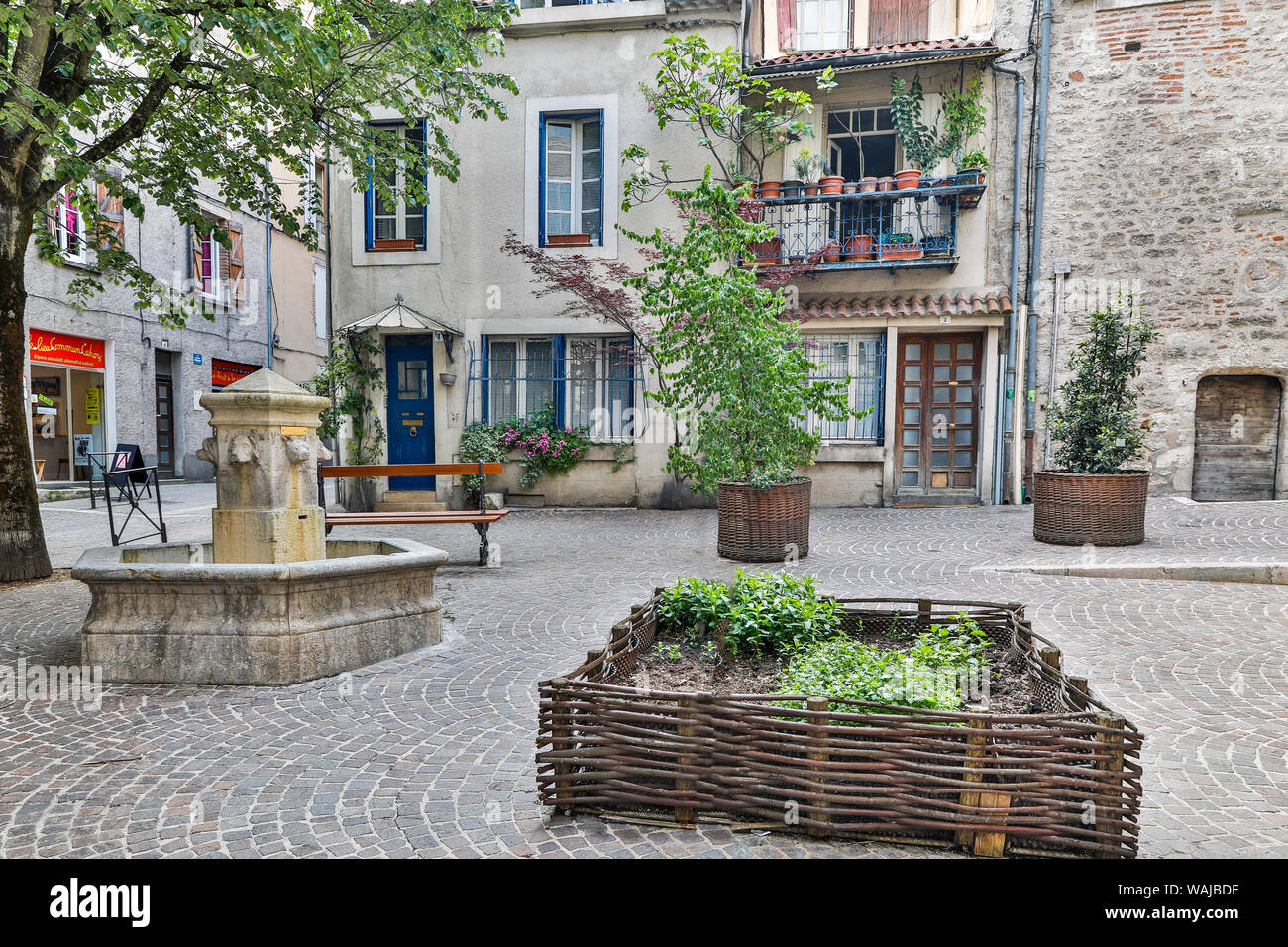 France, Cahors. Town square Stock Photo Alamy