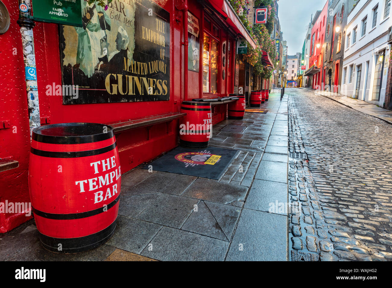Temple Bar District in downtown Dublin, Ireland Stock Photo Alamy