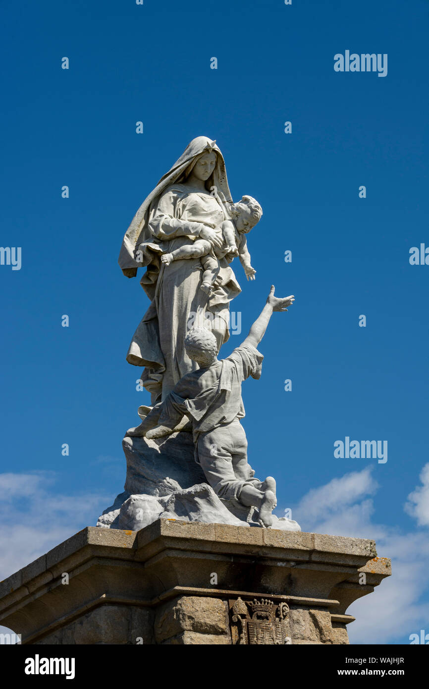 Notre Dame des Naufrages statue in Pointe du Raz Stock Photo