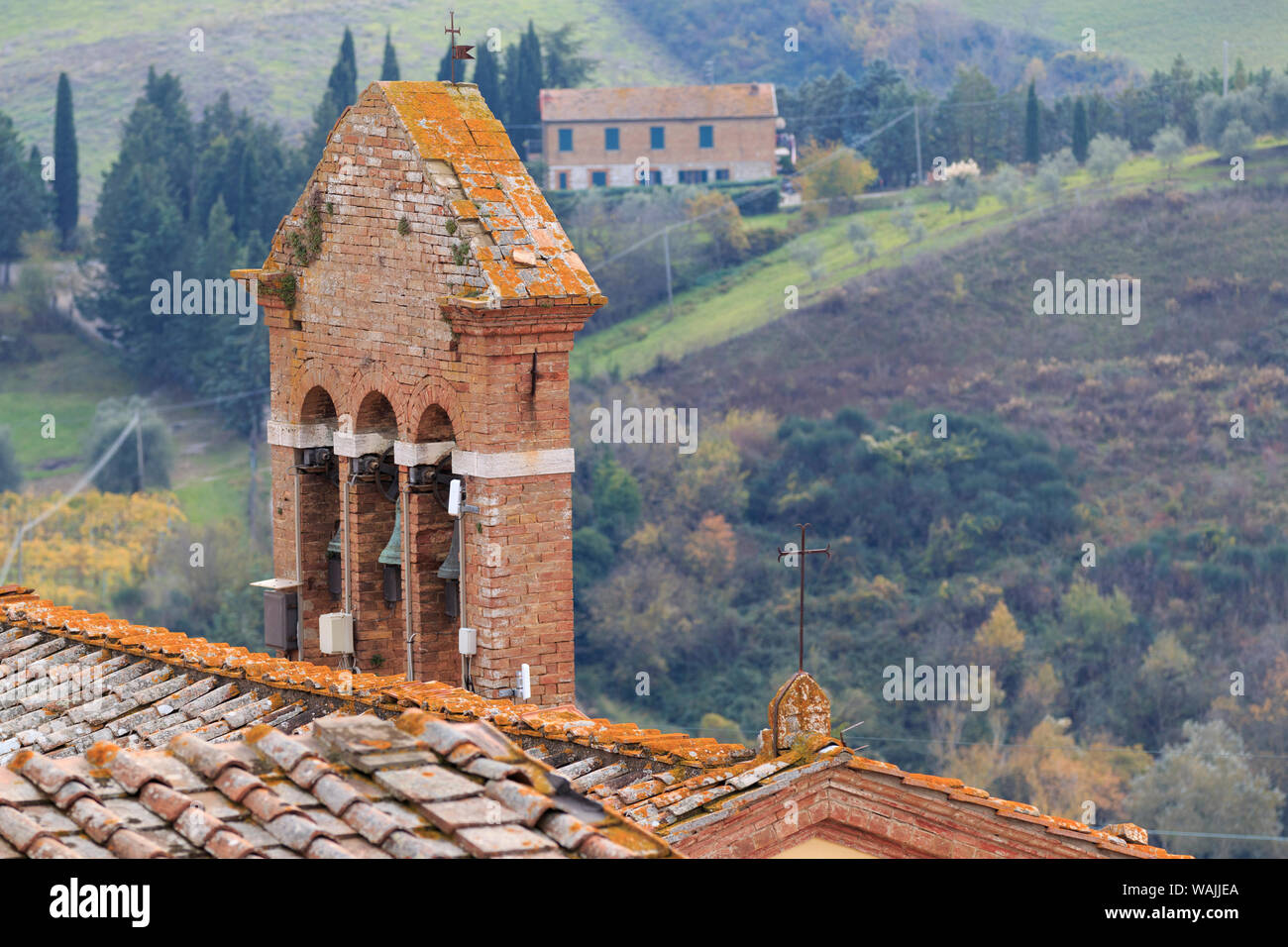 Italy, Tuscany, province of Siena, Chiusure. Hill town, center of the Crete sensei between the river Ombrone and Copra. Stock Photo