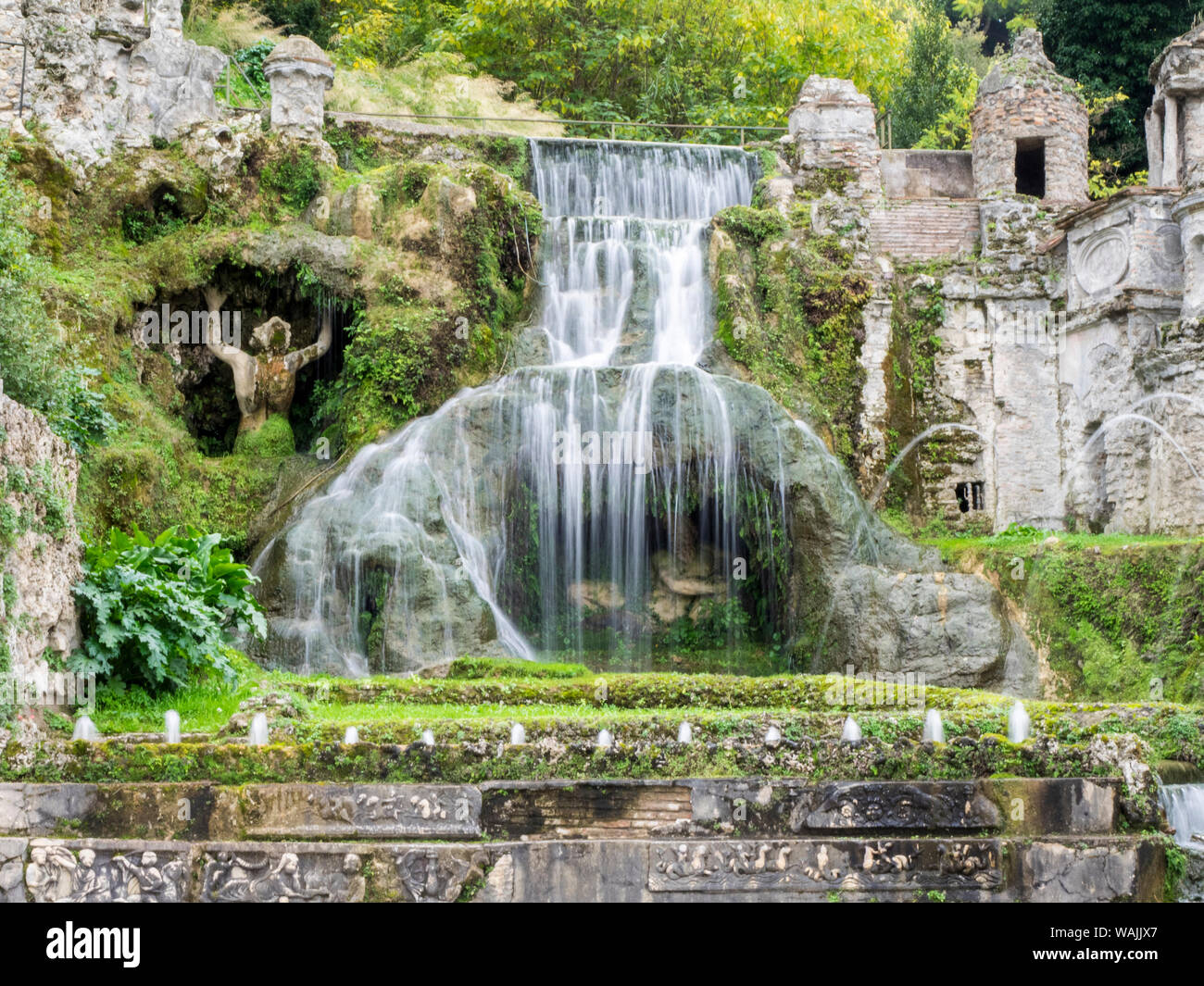 Italy, Lazio, Tivoli, Villa d'Este. Grotto fountains Stock Photo Alamy