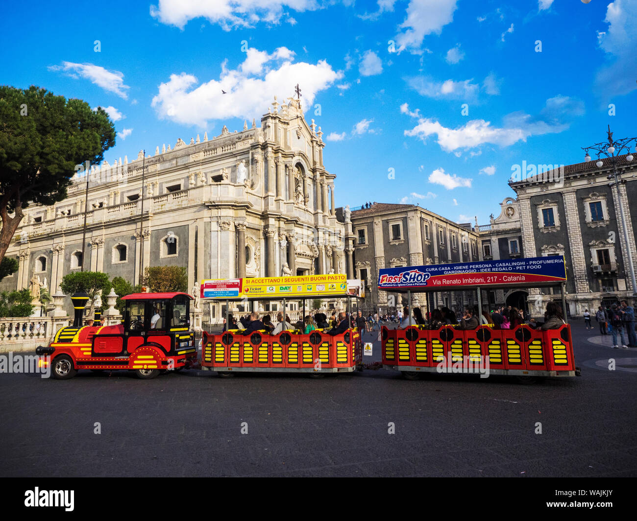 Sicily and train hi-res stock photography and images - Page 2 - Alamy