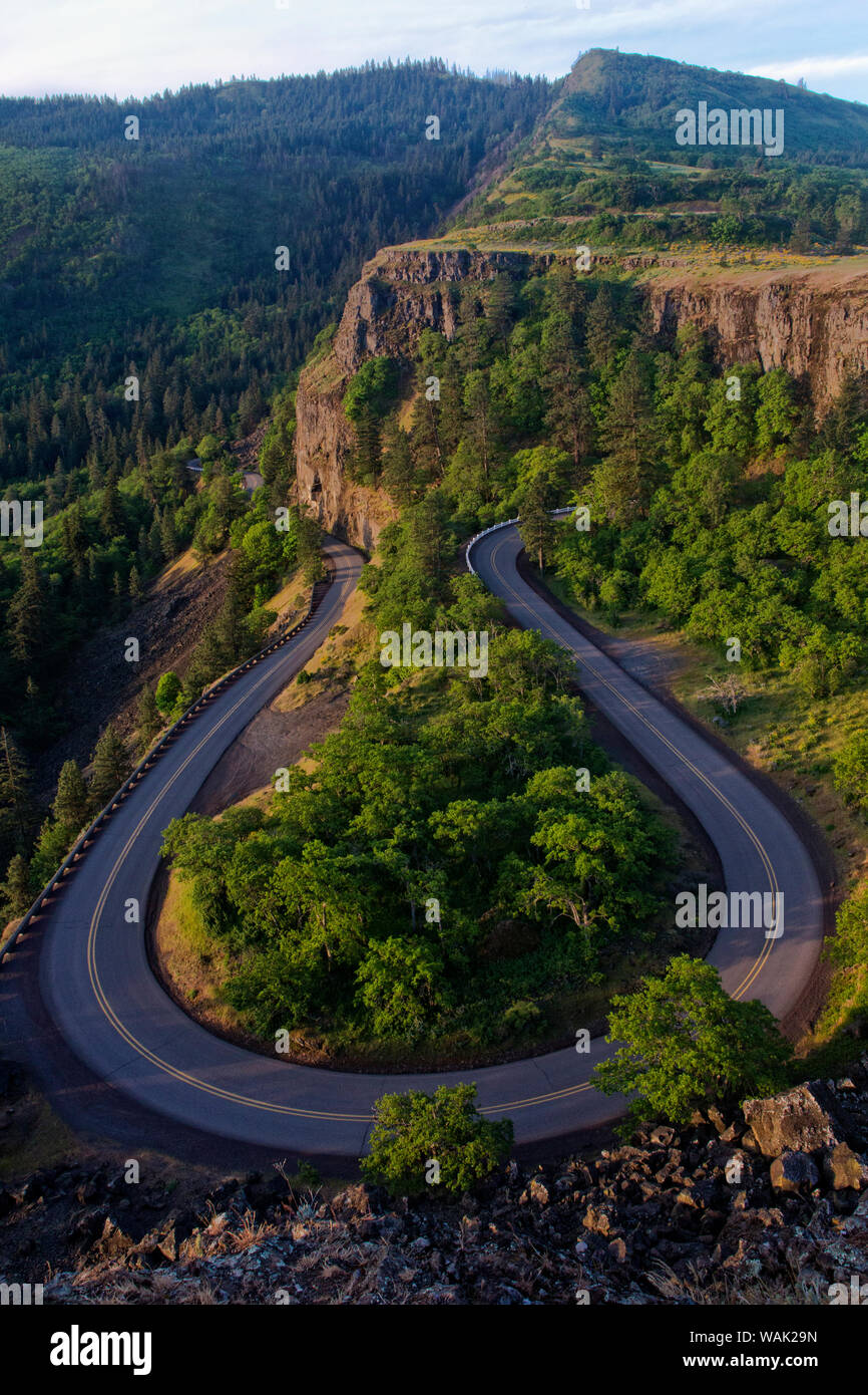 Usa Oregon Columbia River Gorge Hairpin Curve On Road Credit