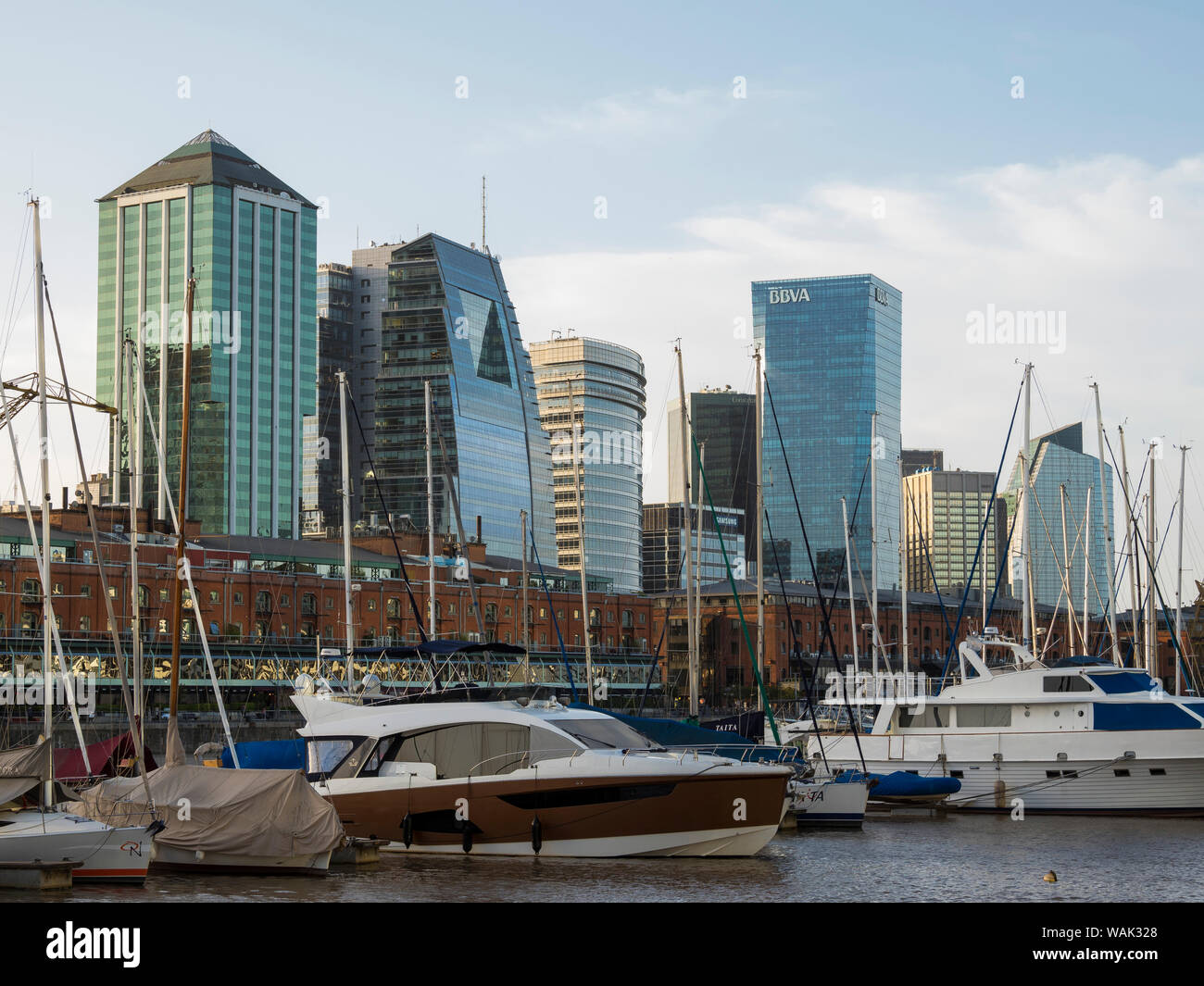 View towards the Microcentro. Puerto Madero, the modern living quarter around the old docks of Buenos Aires. South America, Buenos Aires, Argentina. Stock Photo